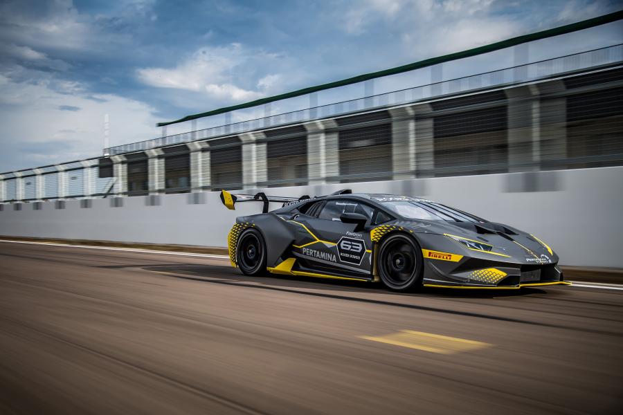  Lamborghini Huracan Super Trofeo EVO 2018 года  (фото 19 из 24)